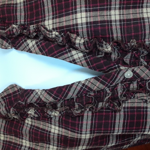 Tommy Hilfiger plaid button down long sleeved blouse - Picture 2 of 14